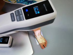 Alat Pencari Vena Inframerah Medis Portabel, Detektor Vaskular Genggam, Penerang Injeksi Intravena, Pencari Vena - Product Image 3