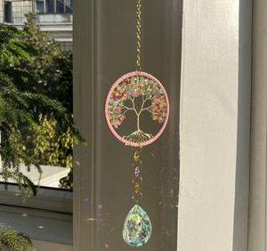 Penjualan laris empat warna kerikil kristal alami pohon kehidupan suncatcher batu kristal ornamen lonceng angin dekorasi rumah penangkap matahari - Product Image 5