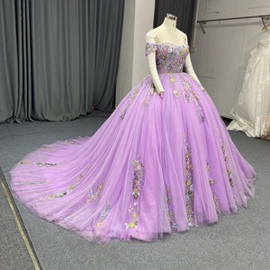 Lsany274 Elegante Vestido de Quinceañera con Corsé Lavanda, Escote Corazón, Apliques de Encaje Floral y Cola Circular Tipo Catedral Jancember - Product Image 3