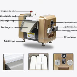 用细度刮刀测量的三辊磨床磨床 - Product Image 2