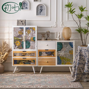 Aparador estilo americano Chu Qi pintado a mano con esmalte, con puertas de vidrio y cajones para almacenamiento en la sala de estar. - Product Image 2