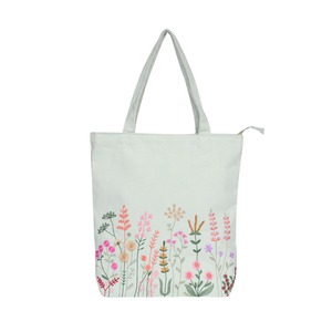Bolsa de Mano con Diseño Floral Estético de Campos de Lavanda Verde, Fabricada en India, Bolsa de Lona para Mujer, Moda y Regalos en Venta - Product Image 1