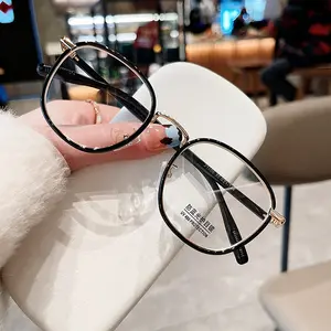 Montature per occhiali da vista con montatura colorata Anti blu chiaro Tr90 montatura per occhiali da vista