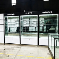 Vitrine en verre trempé personnalisée avec éclairage LED et finition émaillée pour magasins de proximité, tabac et alcool