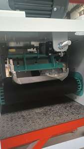 آلة تعبئة وتغليف أوتوماتيكية للحبوب والأسمدة والأرز والذرة بسعات 10 و15 و20 و25 و50 كجم مع آلة خياطة - Product Image 2