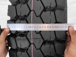 12r22.5 Neumáticos <span class=keywords><strong>de</strong></span> camión Neumático <span class=keywords><strong>de</strong></span> camión 12r20 y 12r22.5 12r22.5 20 Neumático <span class=keywords><strong>de</strong></span> camión - Product Image 4