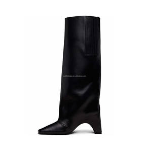 Botas Metálicas Plateadas de Cuero de Becerro con Efecto Metálico, Tacón de Puente de 8.5cm/3.3 Pulgadas, de Lujo para Mujer, Altura hasta la Rodilla, Suela de Cuero - Product Image 4