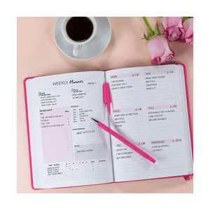 Muestra Gratis al Por Mayor a Precio de Fábrica Agenda Promocional A5 de Cuero PU Diario Hecho a Mano Sin Fecha Semanal y Diario Cuaderno para Sublimación - Product Image 1