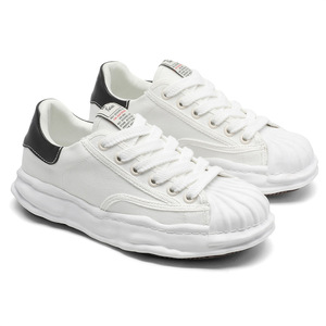 Baskets blanches à bout en forme de coquille, chaussures en toile polyvalentes pour femmes, chaussures à semelle épaisse pour augmenter la taille, chaussures pour hommes - Product Image 5