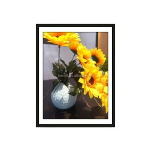 Mixtiles repositionnables 11 x 14 pouces, cadre photo réutilisable en plastique blanc/noir, matériau écologique pour la décoration murale - Product Image 2