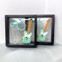 Vente en gros de porte-clés vintage assortis, boîte mystère, cadeau mystère, magasin de détail, pendentif de guitare électrique, ornement