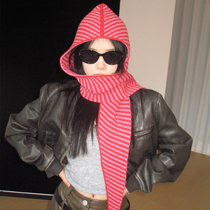 Korean Style Striped <b>Hat</b> And Scarf Set Women Warm Knitted Hooded Neck Warmer Autumn Winter Foldable 54-56Cm Red Black Blue - Product Image 1