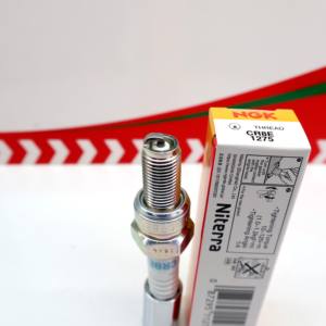 หัวเทียนแท้ NGK รุ่น 1275/CR8E ของแท้ สำหรับรถจักรยานยนต์ซูซูกิ/มุนชิน ไลท์ไรด์ บรีซ สวิฟท์ ฮอร์ส และเลทสลีปเปอร์ - Product Image 5