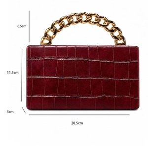 Pochette de soirée vintage en PU uni pour femme avec chaîne dorée, fermeture à clip, capacité 1-1,9L, sac à main de luxe pour mariage et fête, mode élégante - Product Image 5