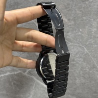 Montre à quartz pour homme en gros, design de roulette de casino, cadran en alliage, étanche, style décontracté et professionnel