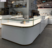 Meubles de présentation de bijoux américains personnalisés en usine avec éclairage LED et design écologique pour la vente au détail