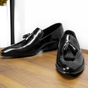 Zapatos de vestir de cuero negro para hombre, con punta en pico, sin cordones, de color sólido, para todas las estaciones, envío directo. - Product Image 3