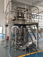 Haute efficacité pesant la machine d'emballage de noix de casse-croûte machine d'emballage de cachetage de barre de chocolat