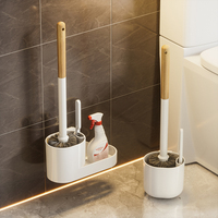 Ensemble de brosses WC 2-en-1 murales avec manche en bois et plastique PP, design peu encombrant, installation facile pour la maison/l'hôtel