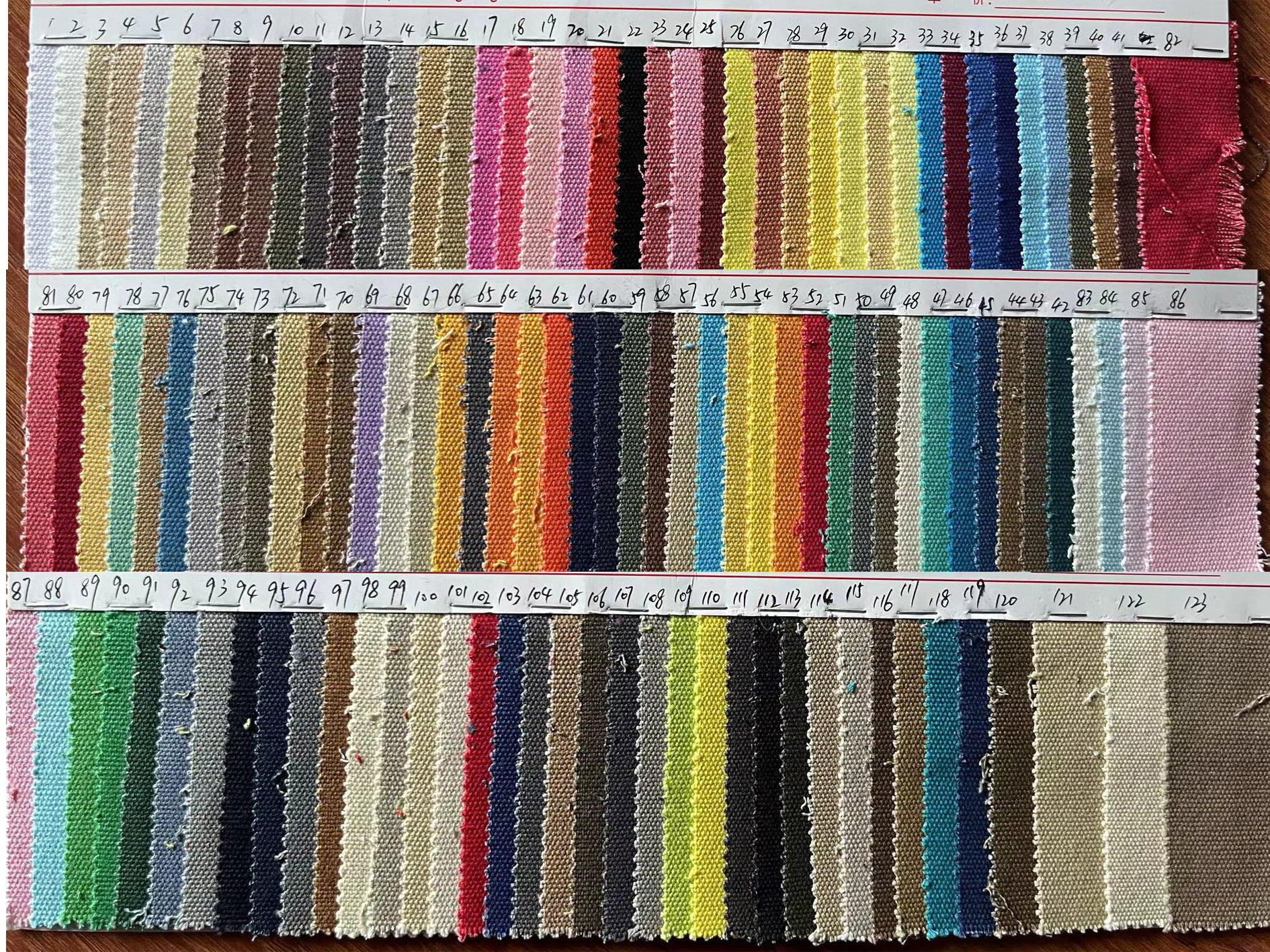 สีที่กำหนดเอง