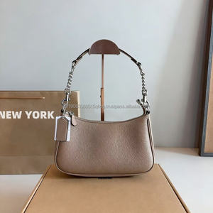 Bolsos de Hombro de Cuero de Lujo Premium al por Mayor para Mujer, Diseño Único de Marca, Moda 2026, Producto en Tendencia - Product Image 4