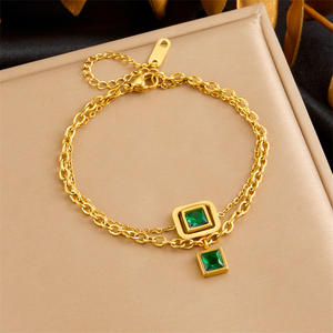 Parure de Bijoux <span class=keywords><strong>D</strong></span>élicats à Double Rang : Collier à Pendentif Vert, Boucles <span class=keywords><strong>d</strong></span>'Oreilles et Bracelet pour Femme, en Acier Inoxydable Plaqué Or 18K – Cadeau Tendance - Product Image 6