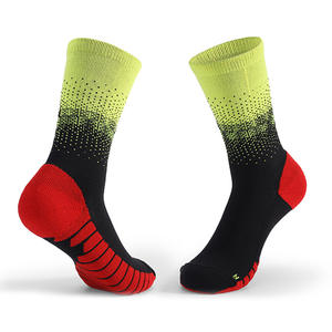 Chaussettes de <span class=keywords><strong>sport</strong></span> personnalisées de basket-ball pour hommes Young Teen Elite Athletic en polyester de qualité supérieure - Product Image 4