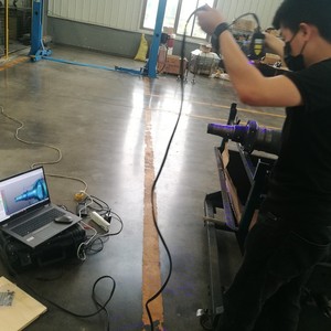 Scanner 3D BL100 noir à numérisation laser pour la rétro-ingénierie et l'inspection de la qualité - Product Image 2