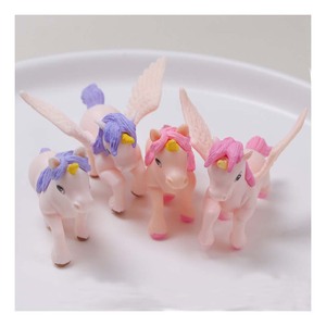Figuras de Unicornio, Estatuas de PVC de Animales, Caballo con Alas, Decoración de Jardín de Hadas, Manualidades, Suministros para Manualidades - Product Image 2