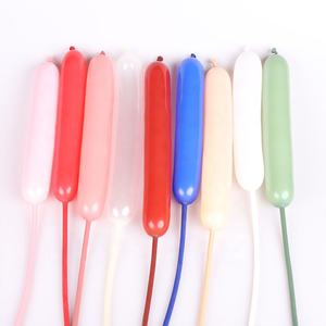 Ballon long 260 cm pour décorations de fêtes d'enfants (Noël, Halloween, anniversaire) – Blanc mat, vert, rose, transparent, noir, bleu - Product Image 3