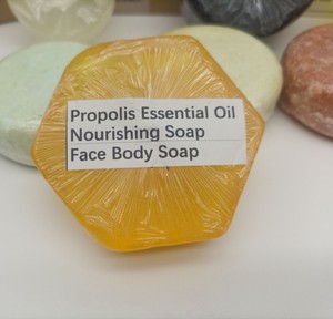 100% Ingrédients Naturels <span class=keywords><strong>Huile</strong></span> <span class=keywords><strong>d</strong></span>'<span class=keywords><strong>Olive</strong></span> Echte Extra Reine <span class=keywords><strong>Marseille</strong></span>-Seife Cube Savon De <span class=keywords><strong>Marseille</strong></span> - Product Image 4