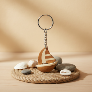 Portachiavi in Legno a Forma di Barca a Vela, Design in Miniatura, Anello Portachiavi Artigianale, Decorazione Nautica, Regalo - Product Image 3