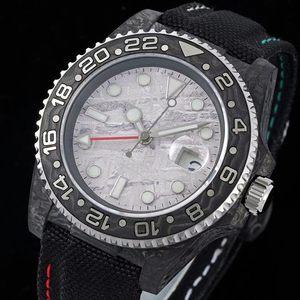 Reloj de Fibra de Carbono con Diseño de Tinta Negra para Hombre, Serie 2025, Diseño Minimalista, Sofisticado y Atrevido, Ideal para Viajes de Negocios - Product Image 2