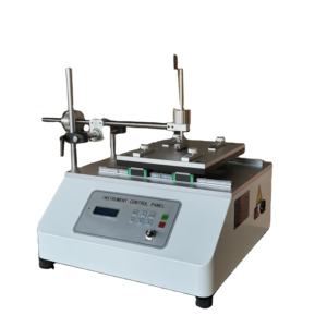 Testeur d'usure à mouvement alternatif pour l'essai d'abrasion linéaire des feutres et plastiques d'intérieur automobile – Équipement de test - Product Image 1