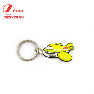 Porte-clés en PVC souple personnalisé en gros, légers, imprimés en sérigraphie, avec anneaux, en vrac - Product Image 3