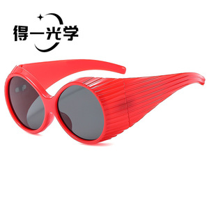 แว่นกันแดดทรงแคทอายย้อนยุค De Yi Optics กรอบพลาสติกสีดำ ป้องกันรังสียูวี 400 แฟชั่นสำหรับผู้หญิง - Product Image 2