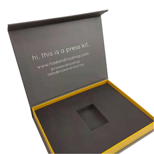Boîtes en papier gaufré recyclé pour cartes à jouer, sur mesure et en gros, avec fente pour cartes de crédit VIP et cartes de visite - Product Image 6