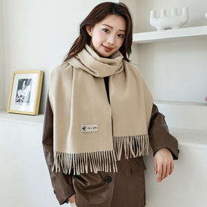 Bufanda de lana de diseñador para mujer para invierno, moda Otoño Invierno, chal cálido grueso con cuello largo con borlas, Color sólido personalizable - Product Image 5