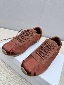 Sneakers Minimaliste alla Moda in Raso con Lacci, Scarpe Morbide e Piatte con Motivo a Stelle e Suola in Gomma - Product Image 4