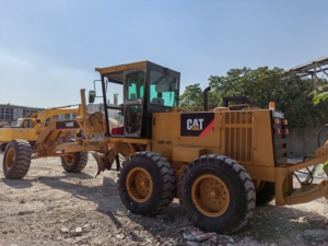 รถเกรดเดอร์ Caterpillar 140K คุณภาพเชื่อถือได้ พร้อมใบมีดเต็มรูปแบบ บำรุงรักษาอย่างดี มีสินค้าในสต็อก เหมาะสำหรับงานก่อสร้างถนนและปรับระดับพื้นที่ - Product Image 4
