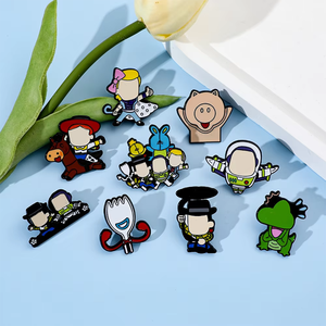 Stripfiguren Speelgoed Verhaal Metal Badge Buzz Hoodie Trish Vork Legering Broche Groothandel Zacht Email Pin Op Voorraad - Product Image 5