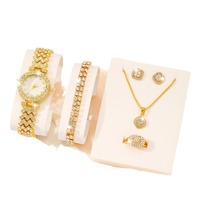 Set Perhiasan Mewah Hari Valentine 2025: Kalung Berlian, Gelang, Anting, Cincin, dan Jam Tangan Roman Quartz