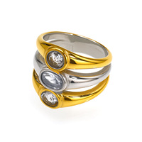 Zweifarbiger Mehrschichtiger Grüner Simulierter Smaragd Eingelegter Edelstahl Mode-Ring Stilvoller Statement-Schmuck für Tägliches Casual-Tragen