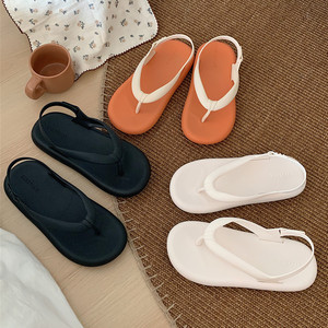 Nuove Ciabatte Estive da Donna per Casa, con Fondo Spesso, Sandali da Spiaggia con Clip, Fondo Piatto, Sportive, Comode e Traspiranti - Product Image 1