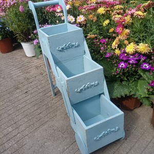 Chariot à plantes à trois niveaux en bois massif, pour chambres d'hôtes et balcons, étagère d'exposition en bois pour bonsaï - Product Image 2