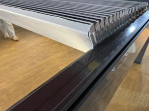 Yeni tasarım su geçirmez geri çekilebilir Louvered alüminyum Powder bahçe mobilyaları toz kaplı çerçeve ile Metal güneşlik - Product Image 4