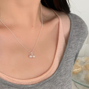 Collar con colgante de cereza de plata S925, estilo coreano minimalista, cadena para clavícula, regalo para mujer, joyería de moda. - Product Image 3