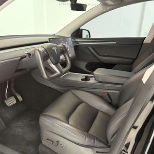 2021 Tesla Model Y Versión de tracción trasera Los adelantamientos y el galope de alta velocidad no están fuera de discusión - Product Image 1