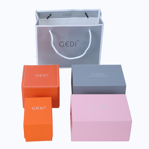 Suministro directo de fábrica de cajas de embalaje magnéticas plegables de una pieza, cajas de regalo magnéticas de alta gama y bolsas de mano. - Product Image 3