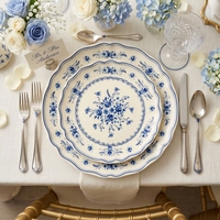 Assiettes en céramique bleues romantiques à fleurs, bord ondulé, vaisselle de luxe en porcelaine, ensemble de vaisselle, plat de service pour restaurant